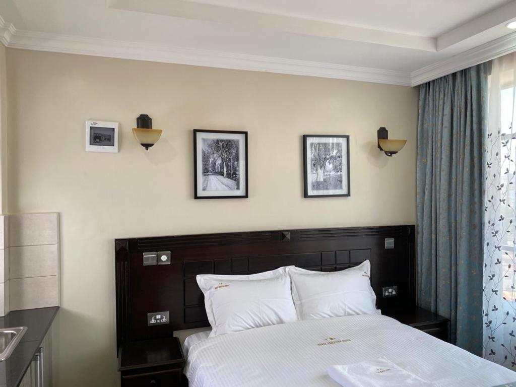 Hemak Suites Ναϊρόμπι Εξωτερικό φωτογραφία