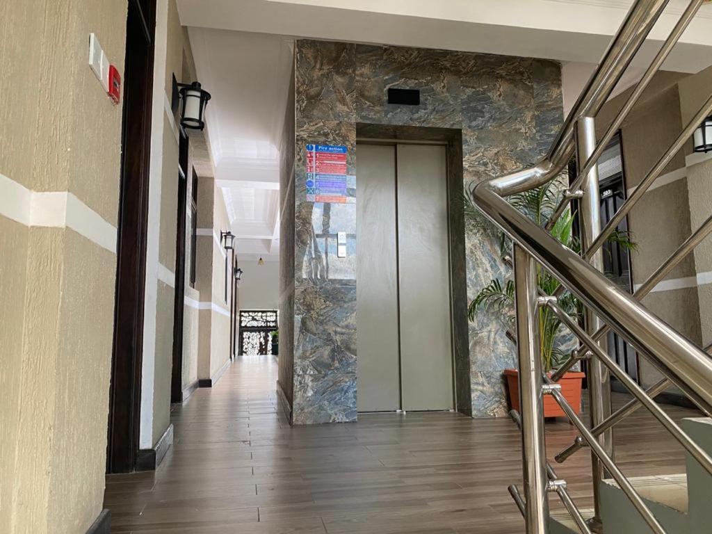 Hemak Suites Ναϊρόμπι Εξωτερικό φωτογραφία