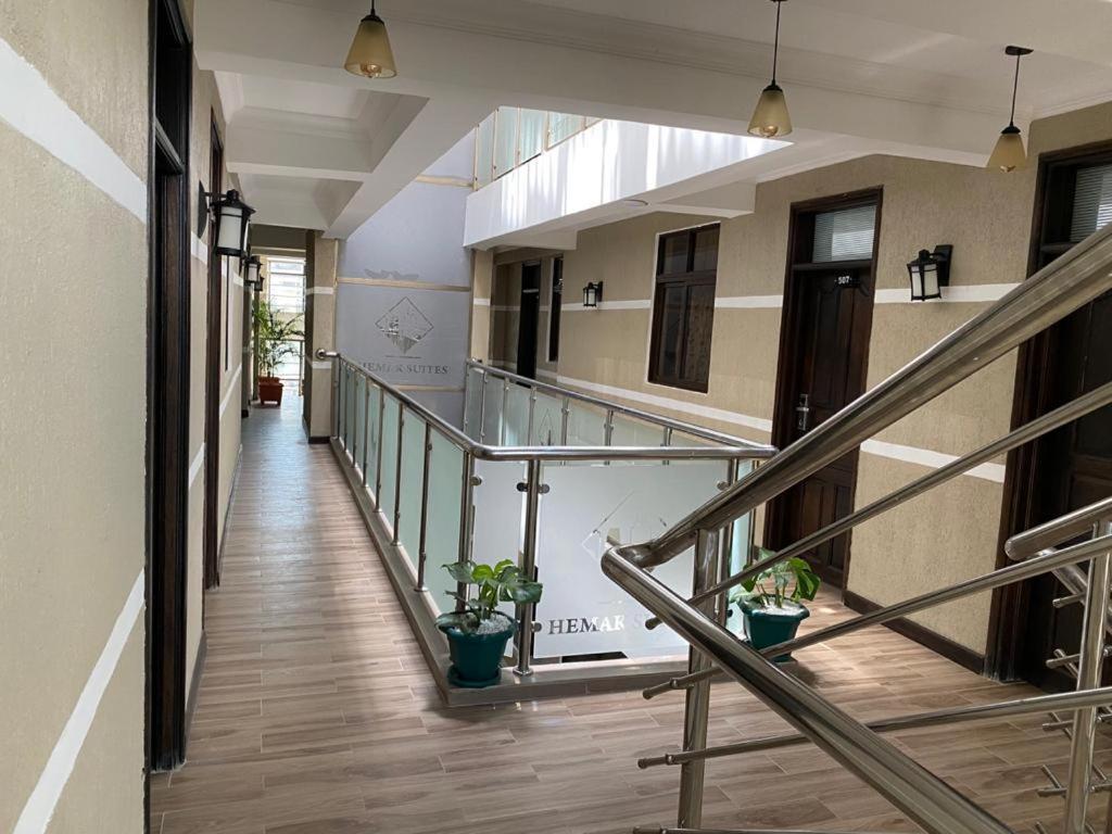 Hemak Suites Ναϊρόμπι Εξωτερικό φωτογραφία