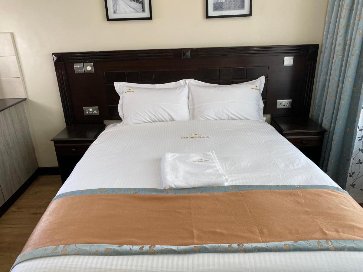 Hemak Suites Ναϊρόμπι Εξωτερικό φωτογραφία